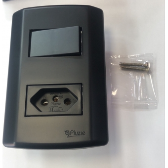 1 Interruptor Simples 10A 250V + Tomada 2P +T 20A 250v