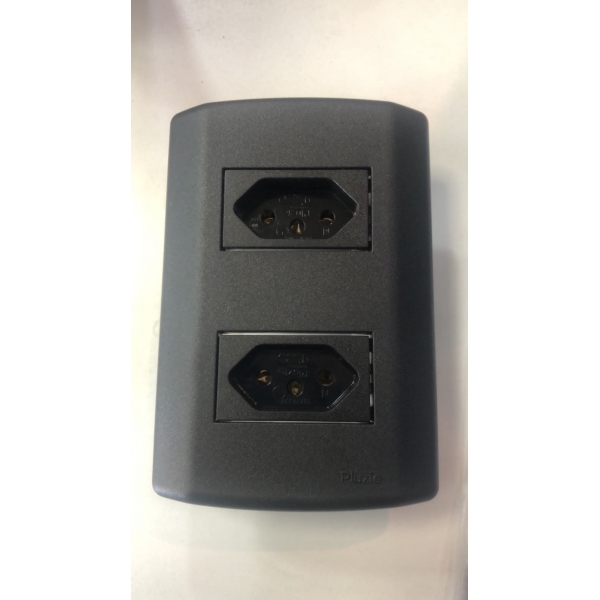 Tomada Dupla 2P+T 10A 250V - PRETO FOSCO