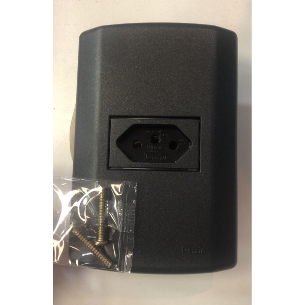 1 Tomada 2P + T 10A 250V - PRETO FOSCO